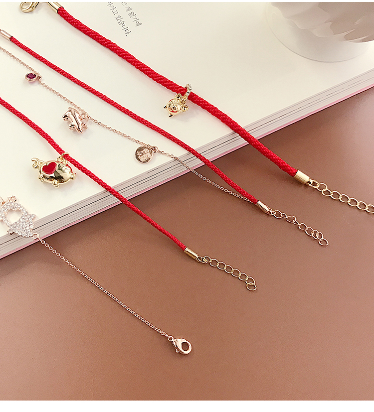 Là một con lợn năm sinh quà tặng dây đỏ nhỏ vòng tay lợn vàng lợn nữ năm đỏ linh vật lưới đỏ may mắn chuyển vòng chân - Vòng chân lắc chân nữ