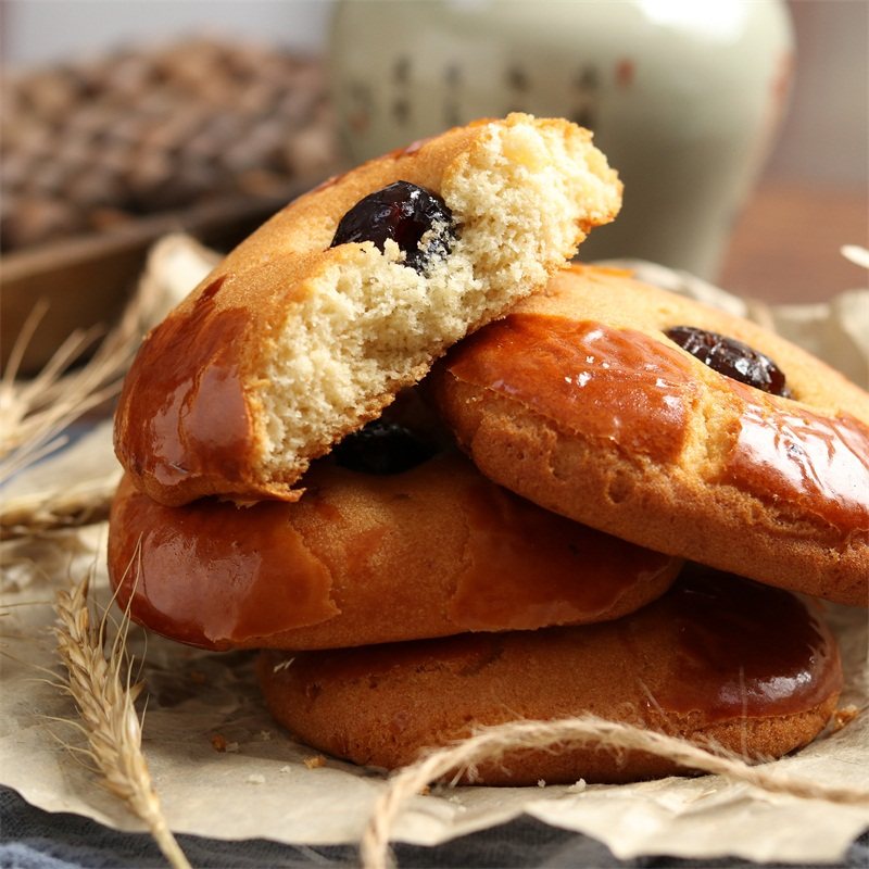 Tangshan Special Products Red Date Egg Yolk Crisp Breakfast Cake Bread Chicken Cake Snack Snack Snack Snack Snack