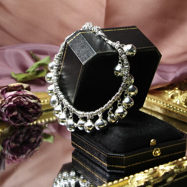 Nhảy múa chuông bạc Tây Tạng có âm thanh vòng chân nữ retro phong cách dân tộc retro thời trang nam handmade Sen sinh viên - Vòng chân lắc chân vàng