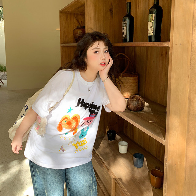 YUZI fish roe top T-shirt embroidery cute plus sizes women's fat ເລັກນ້ອຍ mm ສາວເບິ່ງບາງແລະກວມເອົາ 200 ປອນຂອງເນື້ອຫນັງ, versatile ແລະສະດວກສະບາຍ