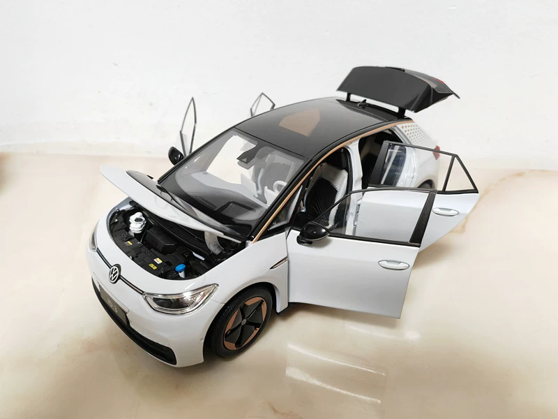 Оригинальная модель автомобиля Volkswagen ID.3 ID.4X ID.6 ID.7 CROZZ, версия освещения, масштаб 1:18, модель автомобиля