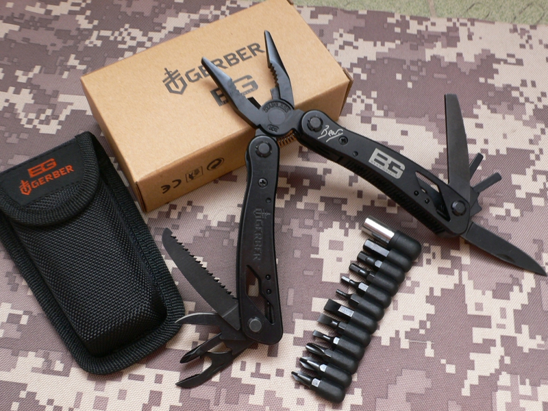 Cool folding tools pliers Outdoor equipment wrench Portable portable combination pliers