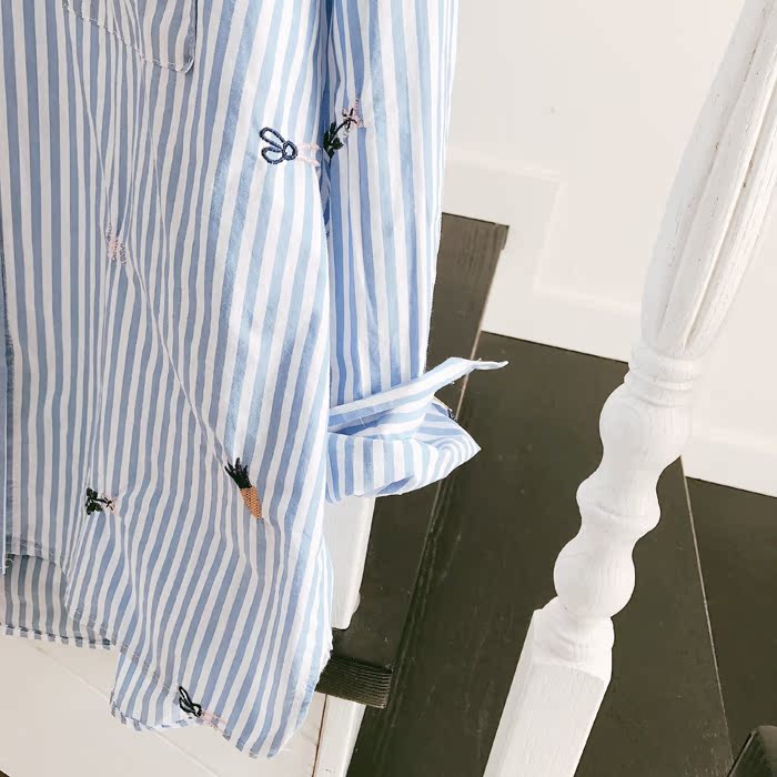 Mùa xuân và mùa hè của phụ nữ mới sọc xanh trắng mới giặt lỏng áo thêu cotton nhỏ đầy đủ áo sơ mi nữ chạm đáy Han Fan áo dài voan