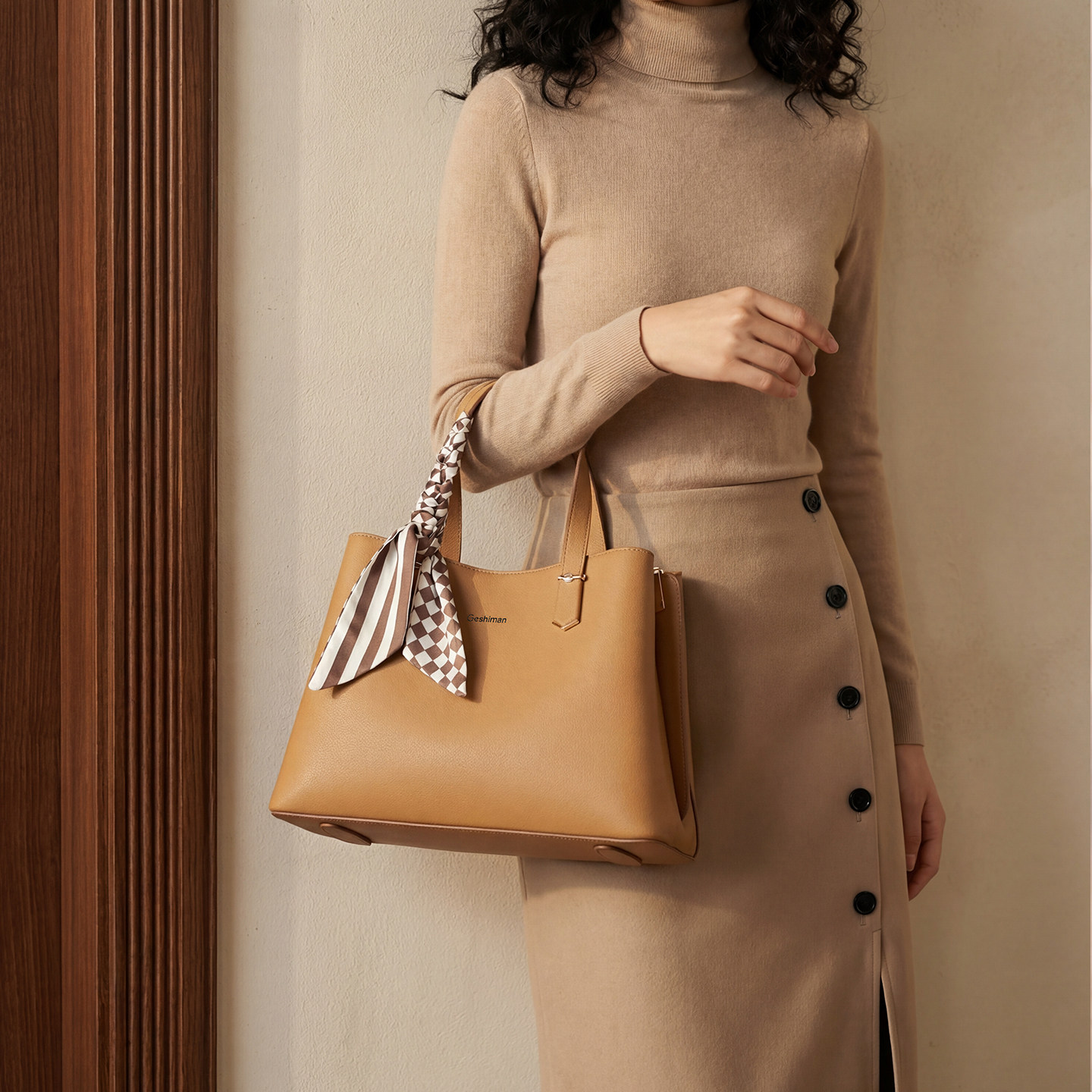 Gisiman Women's New Cowhide Shoulder Handbag Large Capacity Elegant Commuter Tote Bag For Women And Mothers - Thumbnail 4