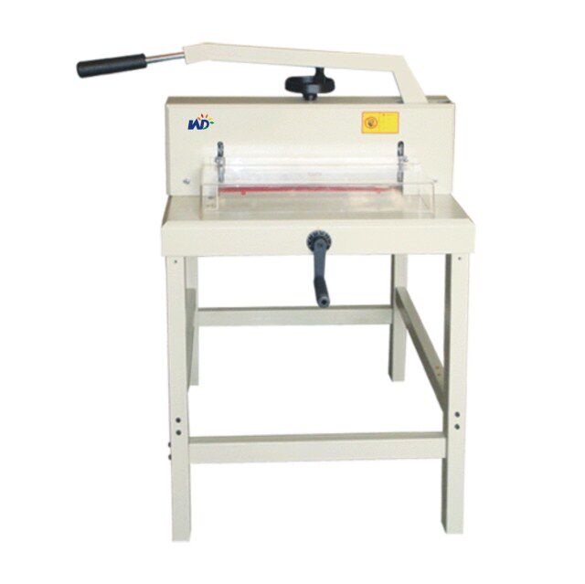 4305 Manual cutting machine Handmade paper knife Cutting machine cutting album PVC cutting album thickness 50mm