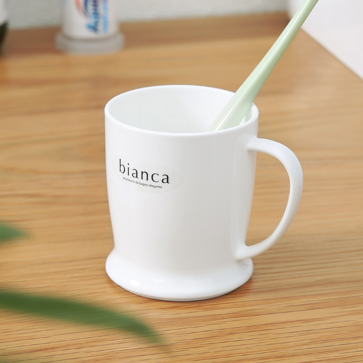 Japan imports inomata plastic wash cup home drinking water mug makeup room handle small number of teeth brushing cup