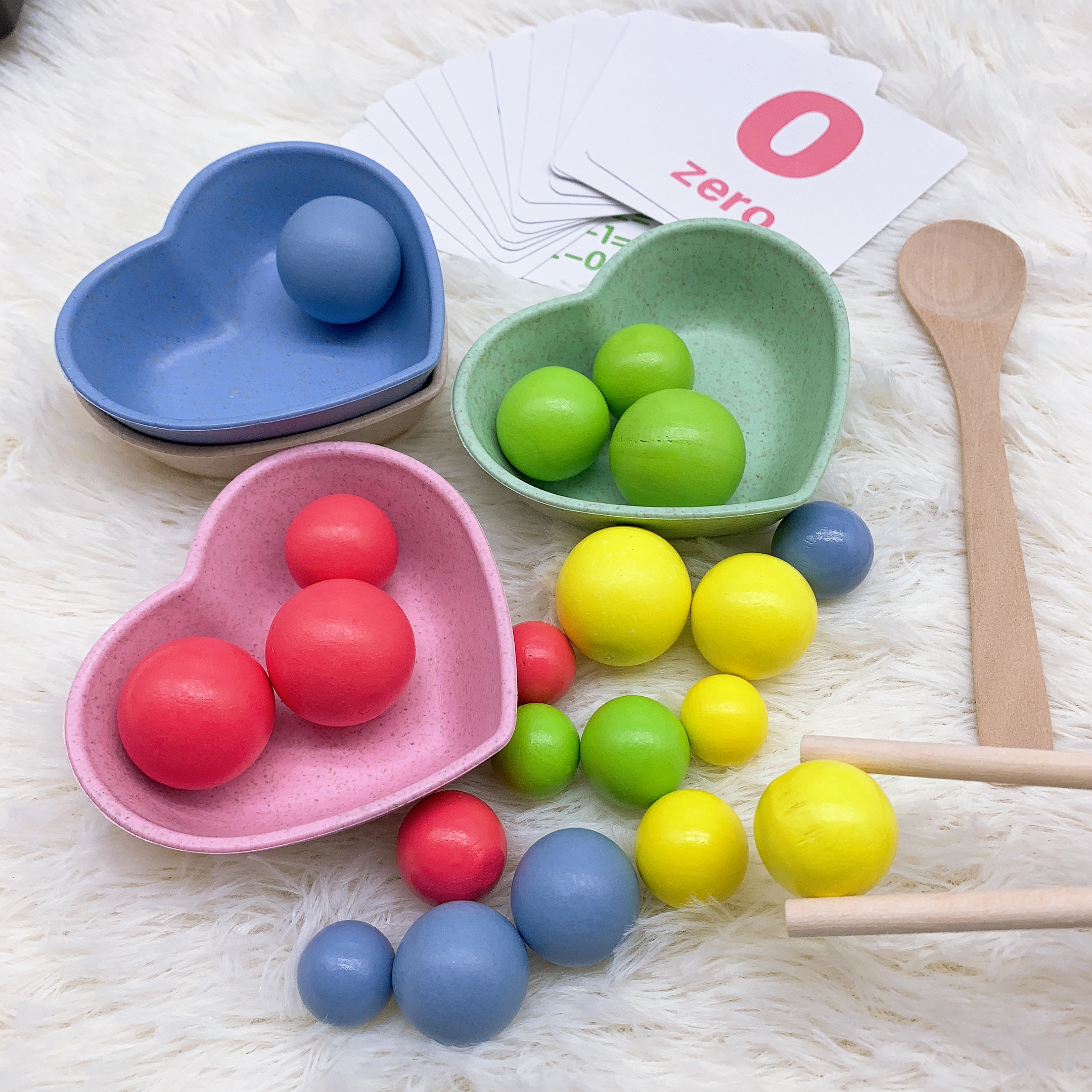 Children's Monty's early teaching puzzle toy 2-3-4-5-year-old baby hand-eye coordination of wooden clip beads Zhi Li Development