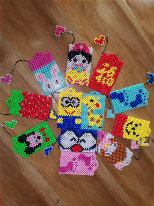 Finished handmade beads cute candy beads creative exquisite bus card set to send gifts to students, friends and colleagues