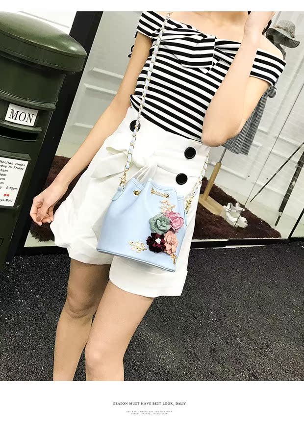 2018 hè mới túi nhỏ thời trang retro túi nữ dính hoa xô túi đeo chéo vai pu túi giản dị túi xách nữ đẹp
