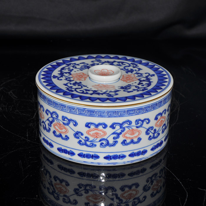 Offered home - cooked hand blue and white porcelain in jingdezhen tea caddy fixings storage tank tea cake "huaxia yong rui"