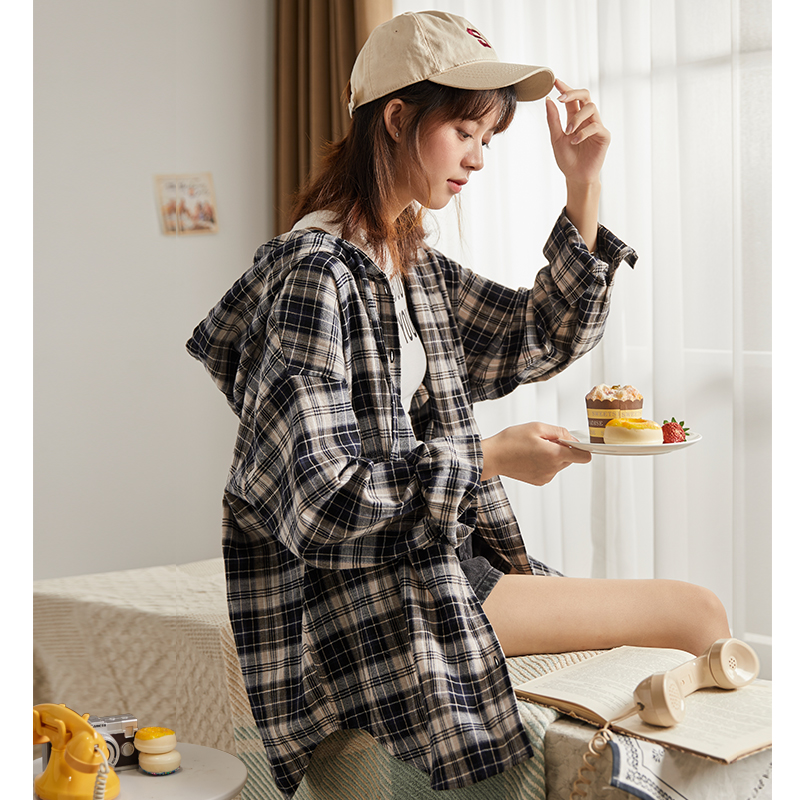 Tang Lion spring and autumn new plaid hooded shirt jacket women's Korean version of the shirt loose Japanese student top black and white grid