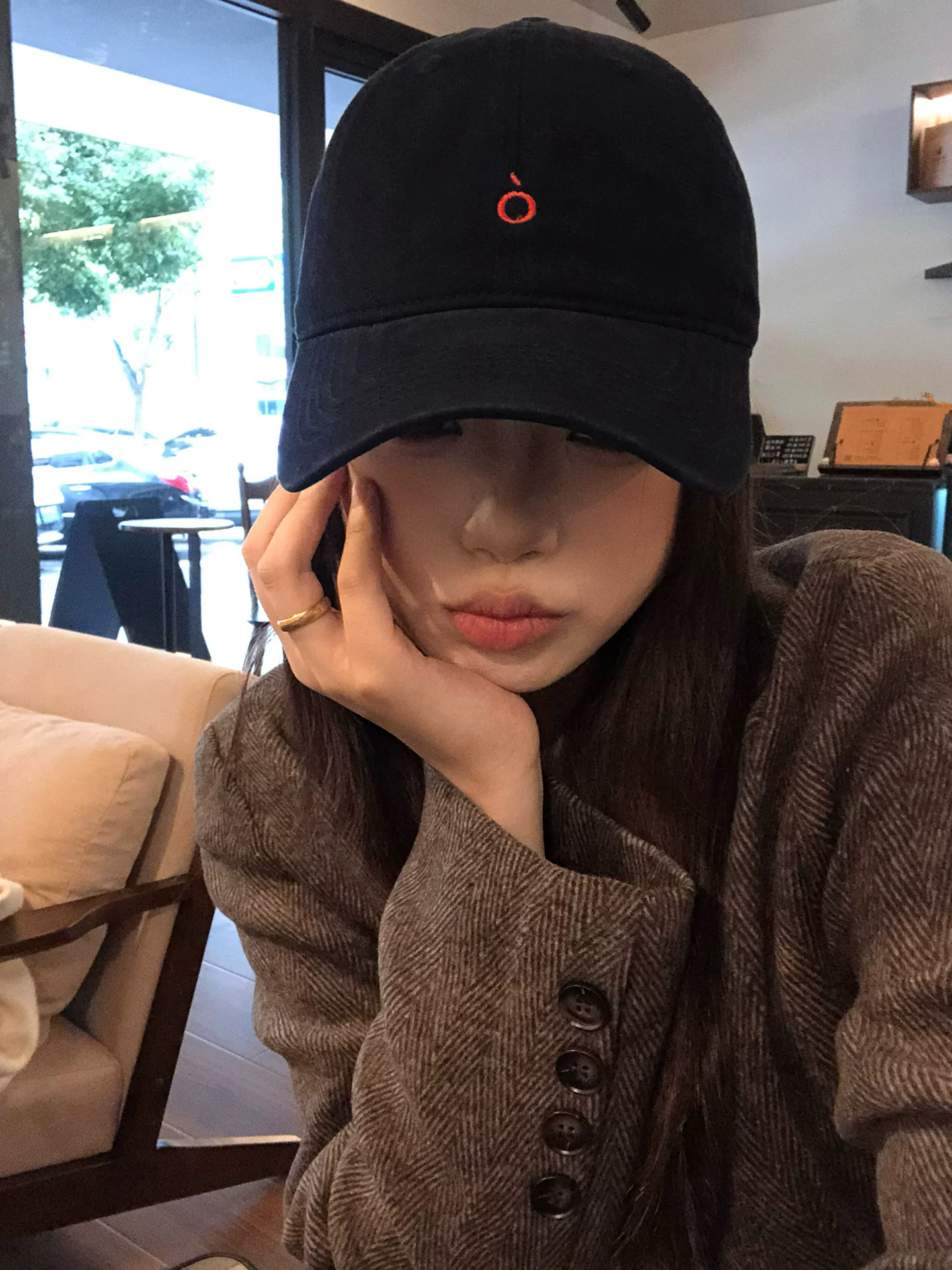 Женская бейсболка Zhang Jingyi 2026 нового корейского стиля: мягкая верхняя часть, широкая поляна, большое лицо, маленький ласточкин язычок, модная