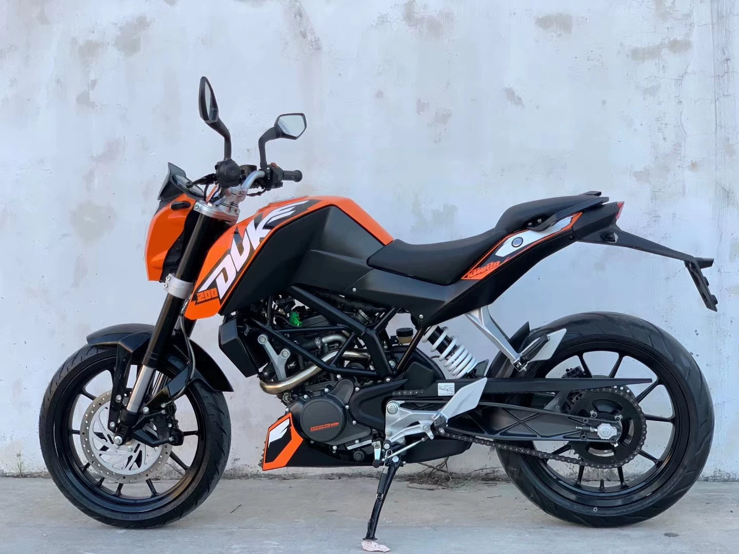 Подержанный Honda KTM250 Duke ретро внедорожник городской автомобиль тяжелый локомотив можно лицензировать Р3 спортивный автомобиль топливный мотоцикл