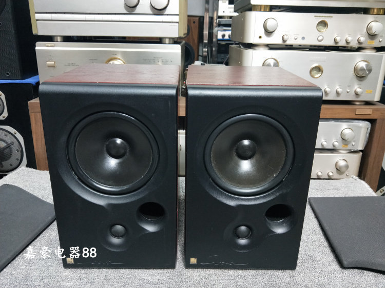 Original British KEF coda No. 8 fever HIFI bookshelf speaker pair red