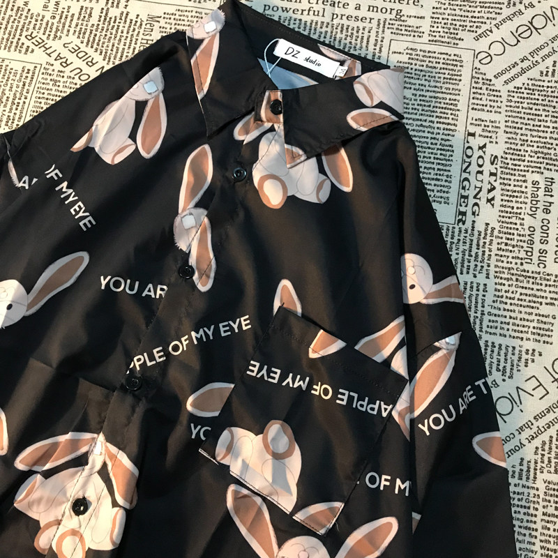 One eye is the romance of a rabbit, dark high street cartoon print ins loose oversize short-sleeved shirt for men and women