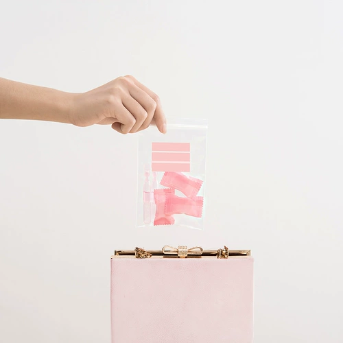 Зазор. Можно написать сумку для хранения прозрачной косметики самостоятельно