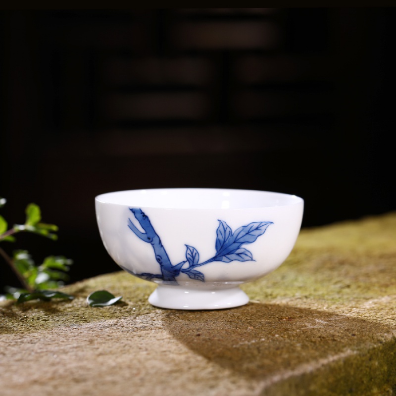 The Ocean 's poly real JingYouShi hin high - grade jingdezhen blue and white porcelain teacup hand - made kung fu name cup four cups