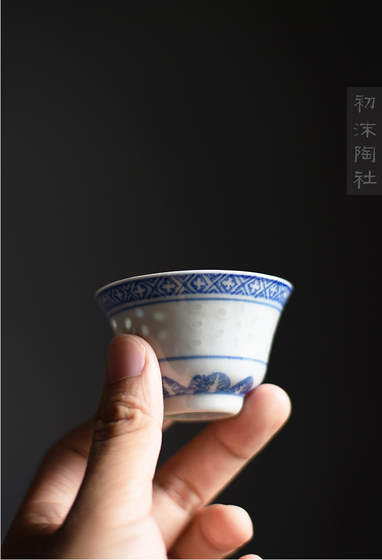 Poly real scene of jingdezhen blue and white and exquisite ceramic cups and old factory cups sniff household sample tea cup masters cup