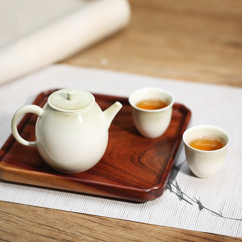 The Poly real boutique scene. Little teapot plant ash glaze ceramic single pot of jingdezhen kung fu tea set office home filtration