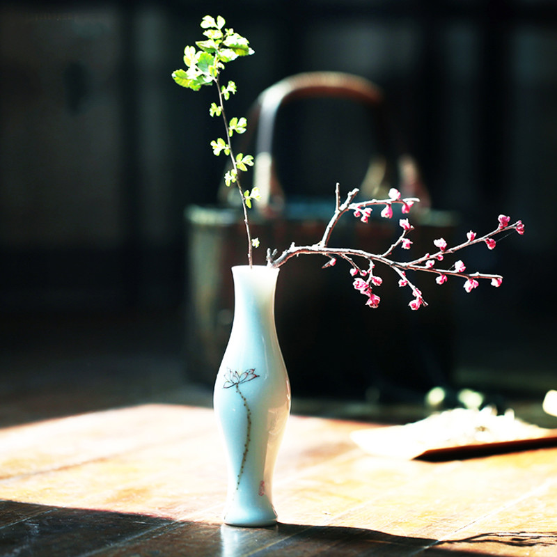 The Poly real boutique flower implement vases, flower scene jingdezhen ceramics by hand coarse TaoXiaoHua bottles household tea is the tea taking