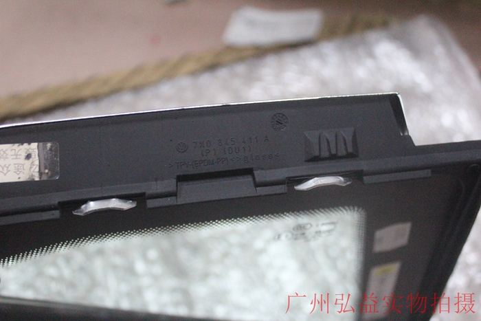 Đức nhập khẩu phụ tùng của Volkswagen - Kính cửa sổ Sharan Triangle Mặt trước bên trái - Những bộ phận xe ô tô công ty phụ tùng ô tô