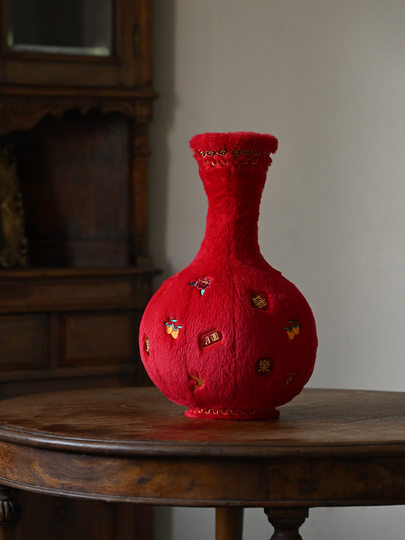 Neujahrsgeschenk Plüscheinrichtung Wohnzimmer Eingang rot festliche Hochzeitsvase Frühlingsfest Dekoration Atmosphäre Arrangement