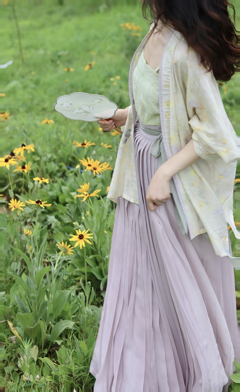 Queshen Original Chinese Style Smoke Light Song Dynasty Hanfu Airplane Sleeve Sunscreen Shirt with Suspender Pleated Skirt Modified for Daily Summer Wear Queshen Original Chinese Style Smoke Light Song Dynasty Hanfu Airplane Sleeve Sunscreen Shirt with Suspender Pleated Skirt Modified for Daily Summer Wear