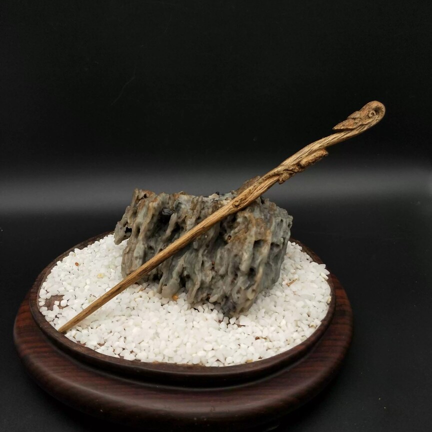东方明珠工艺礼品沉香檀香花梨紫檀