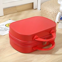 Большой красный