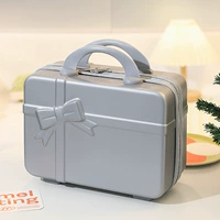 Серебристо-серый