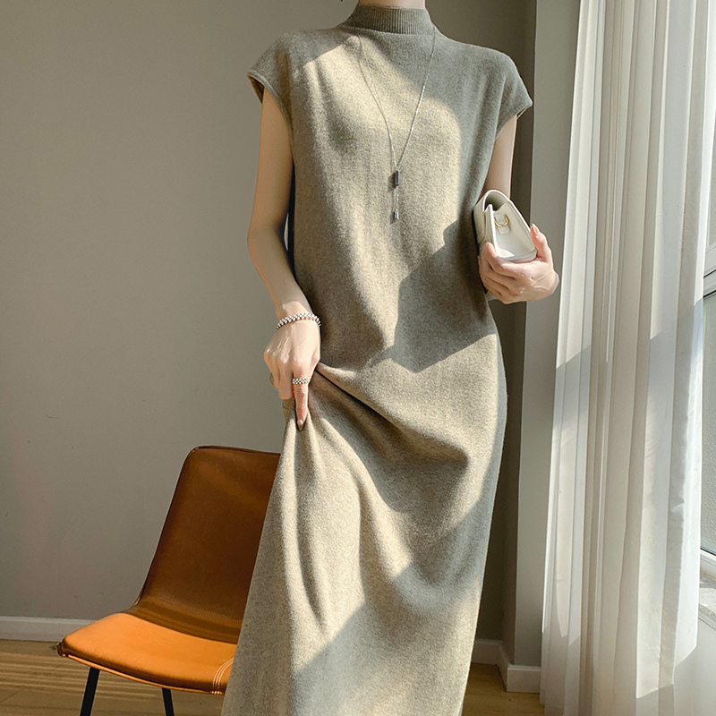 Autumn and Winter Mid-Length Half-Turtleneck Sweater for Women, Solid Color Short-Sleeved Knitted Dress, Loose Inner Layering Knit Top for Women