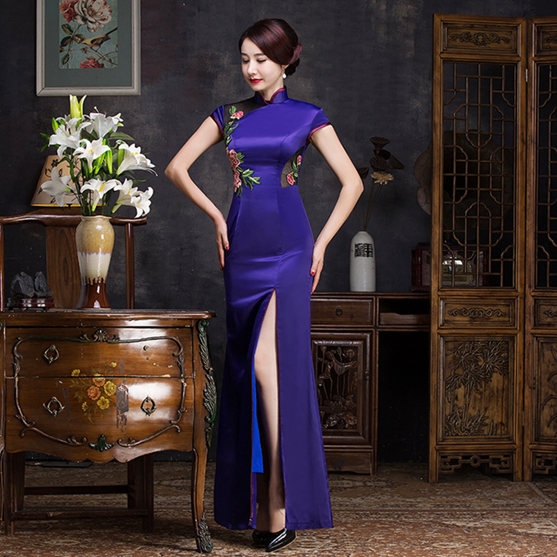 Long cheongsam, suit, 2021 collection, slim fit Long cheongsam, suit, 2021 collection, slim fit