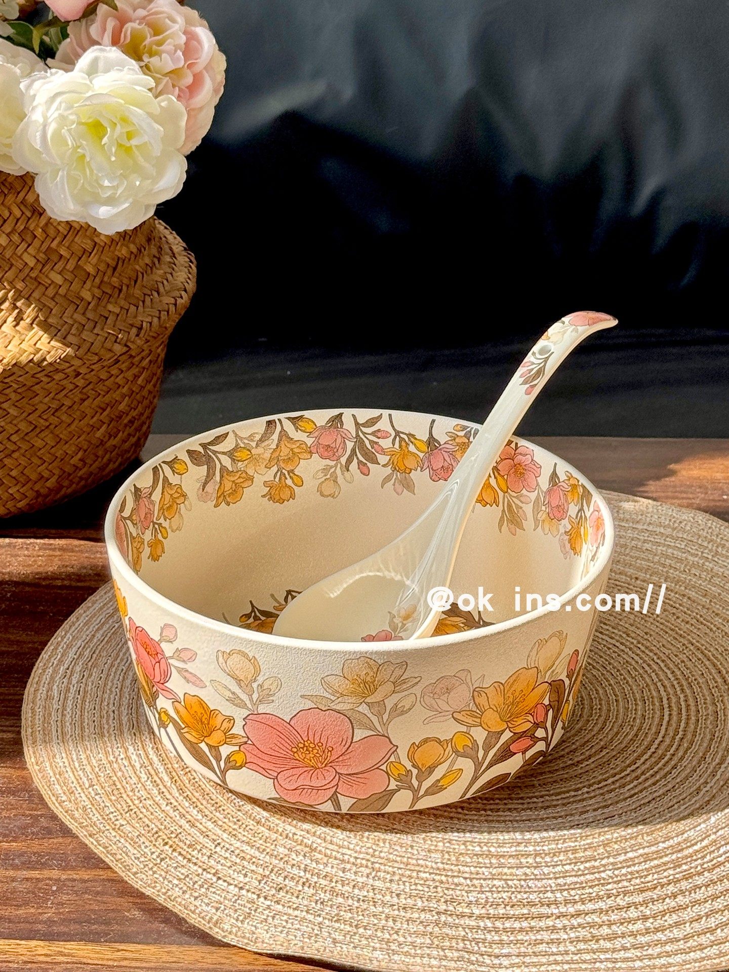 Monet Large-Capacity Soup Bowl, Ceramic Instant Noodle Bowl, High-End Soup Bowl, Retro Large Snail Noodle Bowl, Spicy Hot Pot Bowl