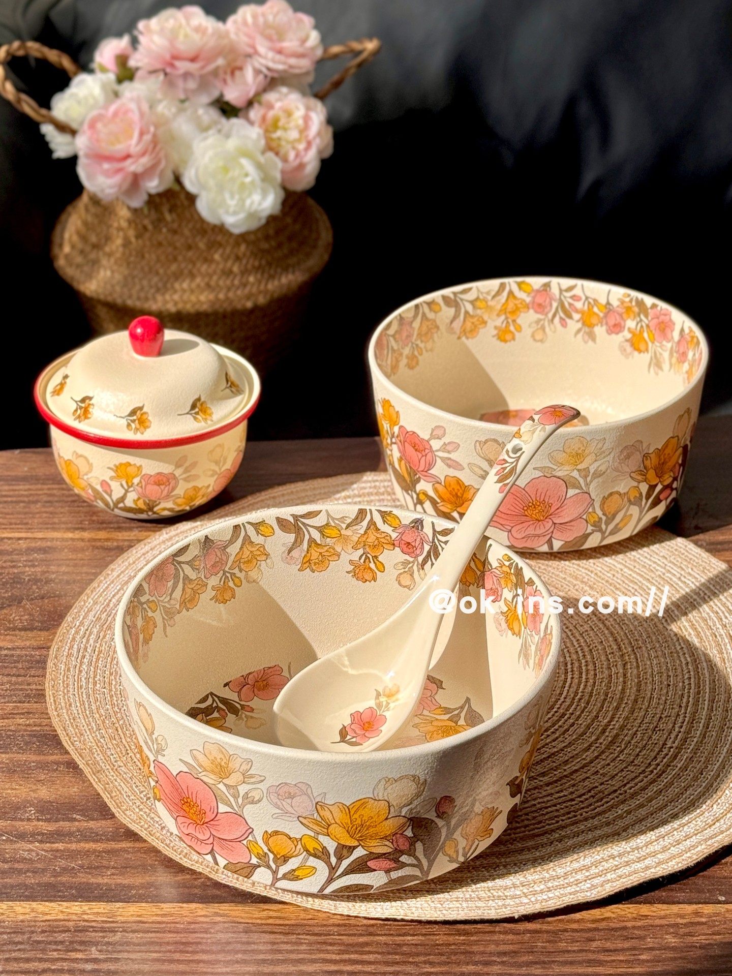 Monet Large-Capacity Soup Bowl, Ceramic Instant Noodle Bowl, High-End Soup Bowl, Retro Large Snail Noodle Bowl, Spicy Hot Pot Bowl