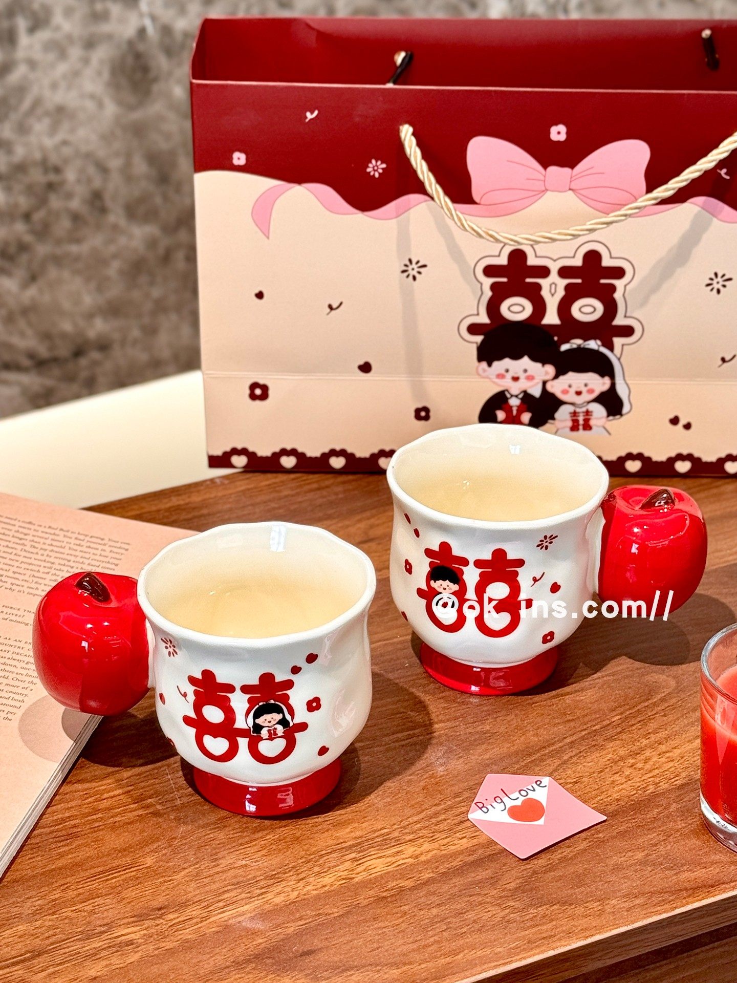 Wedding Gift Ceramic Cup with the Character for Happiness, Gift Box with Gift Bag, Cup for the Bride, High-Value Souvenir, Couple's Matching Cups