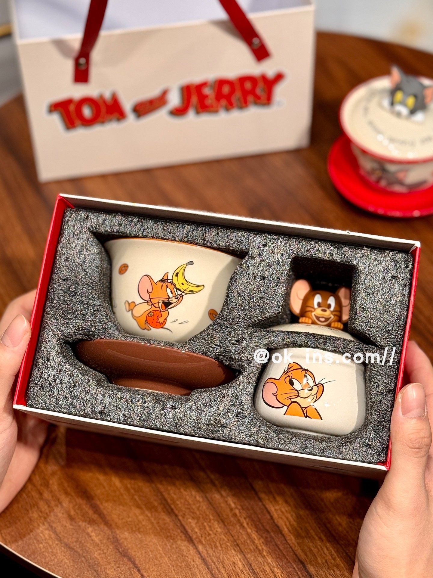 Tom and Jerry Ceramic Gaiwan Cartoon Tea Set Gift Box Gift Bag Set Office Tea Cup Internet-Famous Tea Drinking Cup
