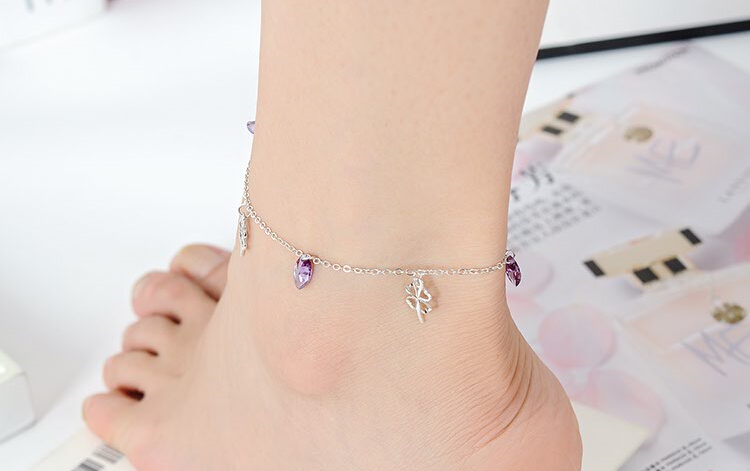 Vòng chân nữ thời trang Hàn Quốc khí chất hoang dã cỏ bốn lá cỏ ba lá thả đơn giản trang sức sinh viên quà tặng lắc chân vàng pnj