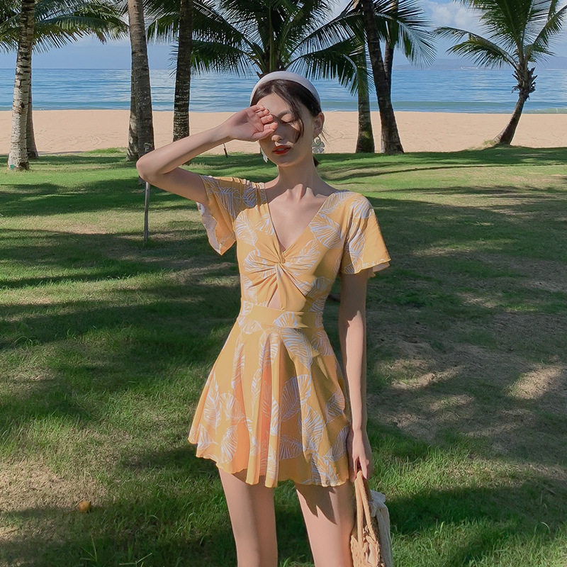 [USD 139.17] Hong Kong swimsuit woman covered her belly with thin fairy air company conservative