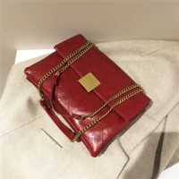 Красная отправка зеркальных перевозки перевозки перевозки