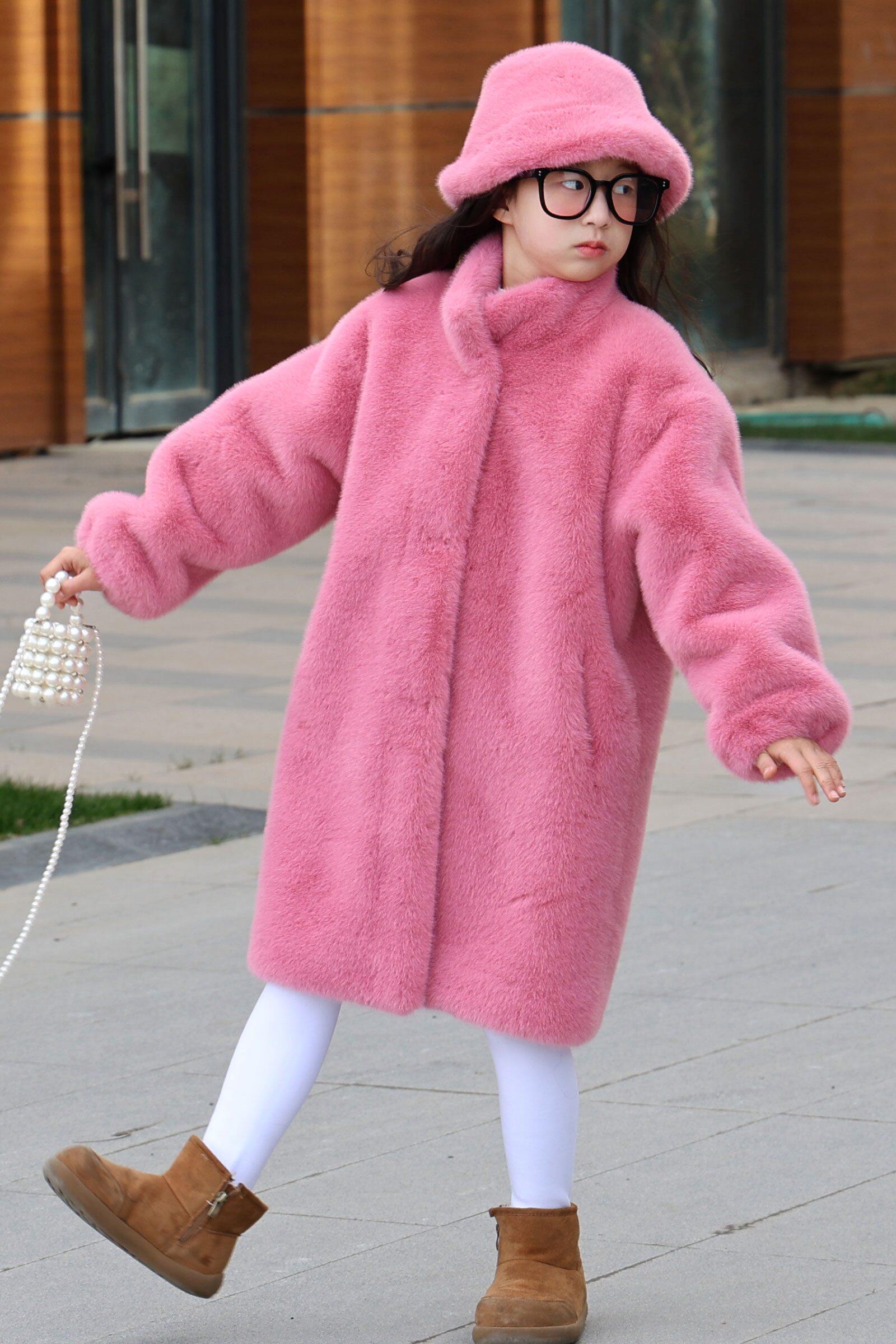 Мех/искусственный мех 女童毛毛外套环保仿水貂毛皮毛一体冬季女宝棉袄中长款大衣送帽子