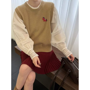 Korean-Style Embroidered Pony Knit Vest Two-Piece Set for Women, Lace Round-Neck Shirt, Versatile Gentle Style Top, Trendy