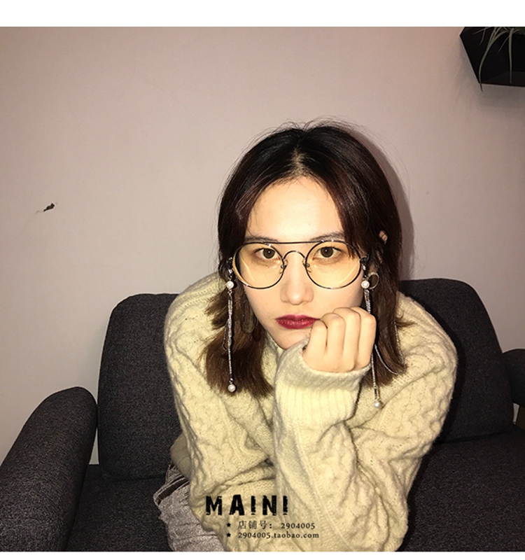 Quạt màu đỏ lưới Kính Kiều với kính retro nghệ thuật lớn tròn kim loại dày khung phẳng với chuỗi ngọc trai cận thị nữ mắt kính nữ