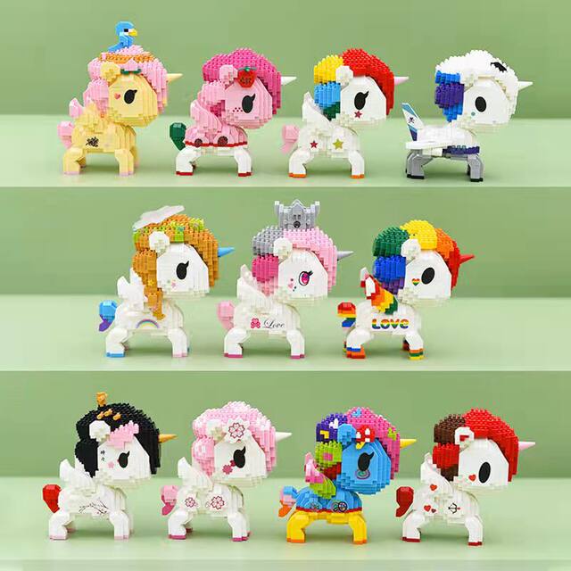 Unicorn building blocks tokidoki co-branded tiny particle bricks are assembled into adult and difficult to give girls gifts