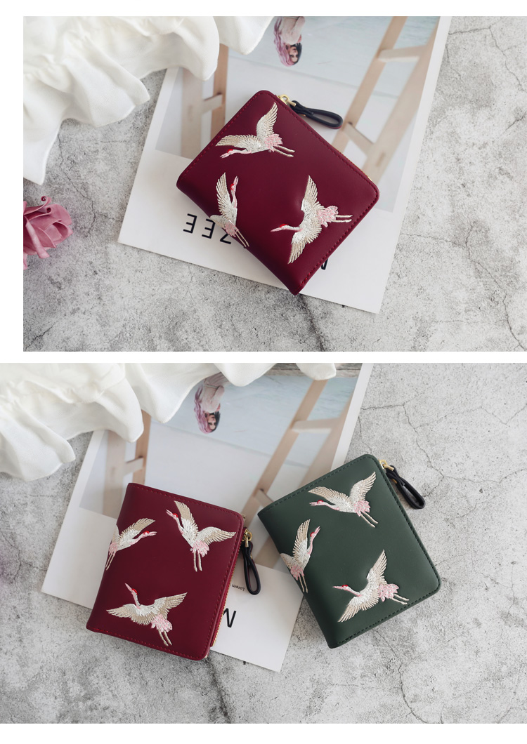 Hôn me2018 xu hướng thời trang mới túi xách ins sinh viên mini thêu ngắn ladies wallet pouch ví pedro
