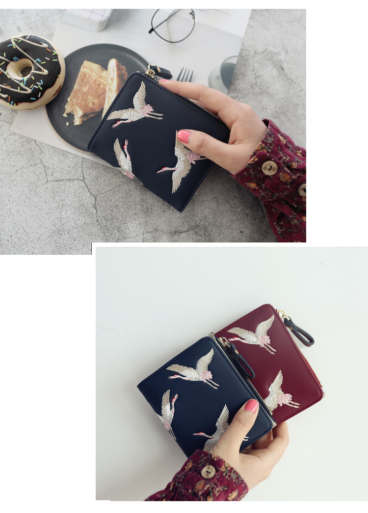 Hôn me2018 xu hướng thời trang mới túi xách ins sinh viên mini thêu ngắn ladies wallet pouch ví pedro