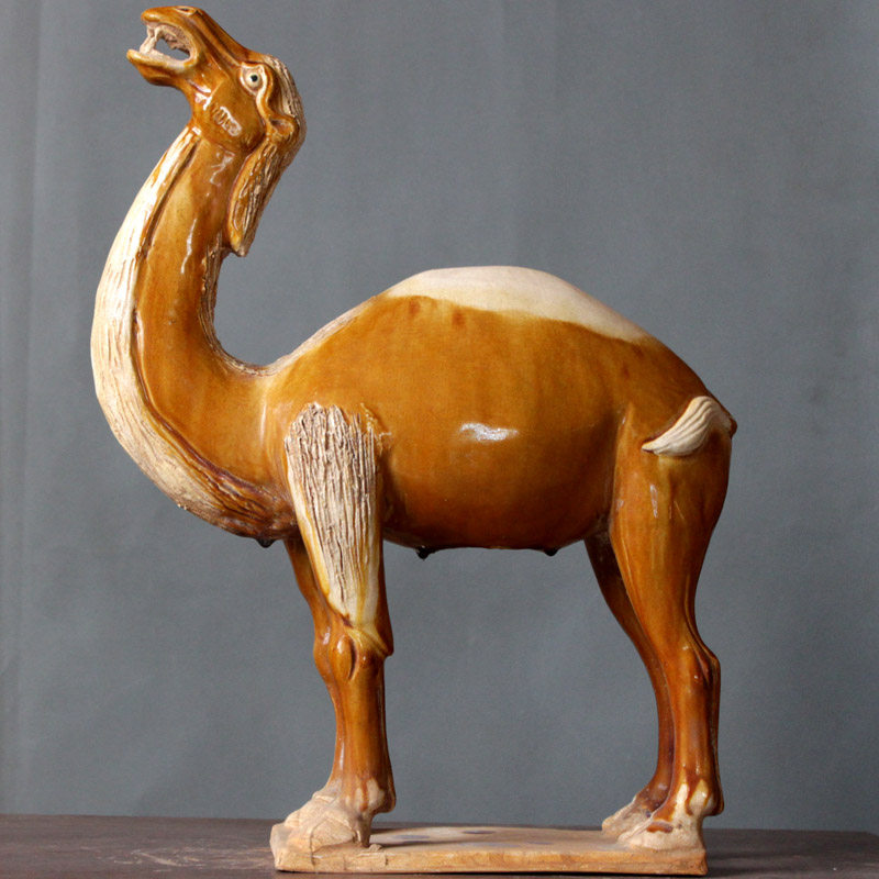 Anti-Tang Tricolor Camel Fittings Chinese Decoration Living Room for Old Antique Games Collection Tricolored Art Ceramic Camel