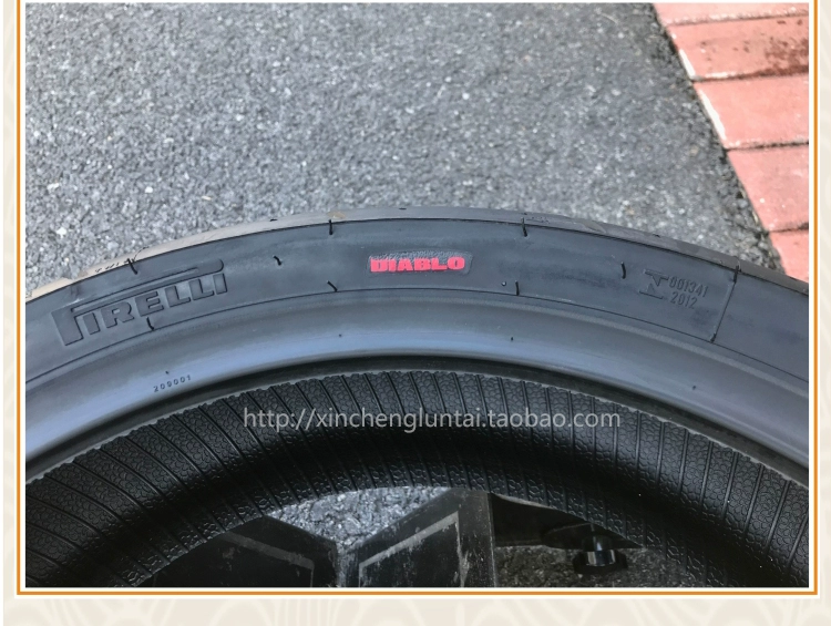 Pirelli Red Devils Một hai ba thế hệ 120 180 190 200/50 55 70ZR17 Lốp xe máy - Lốp xe máy