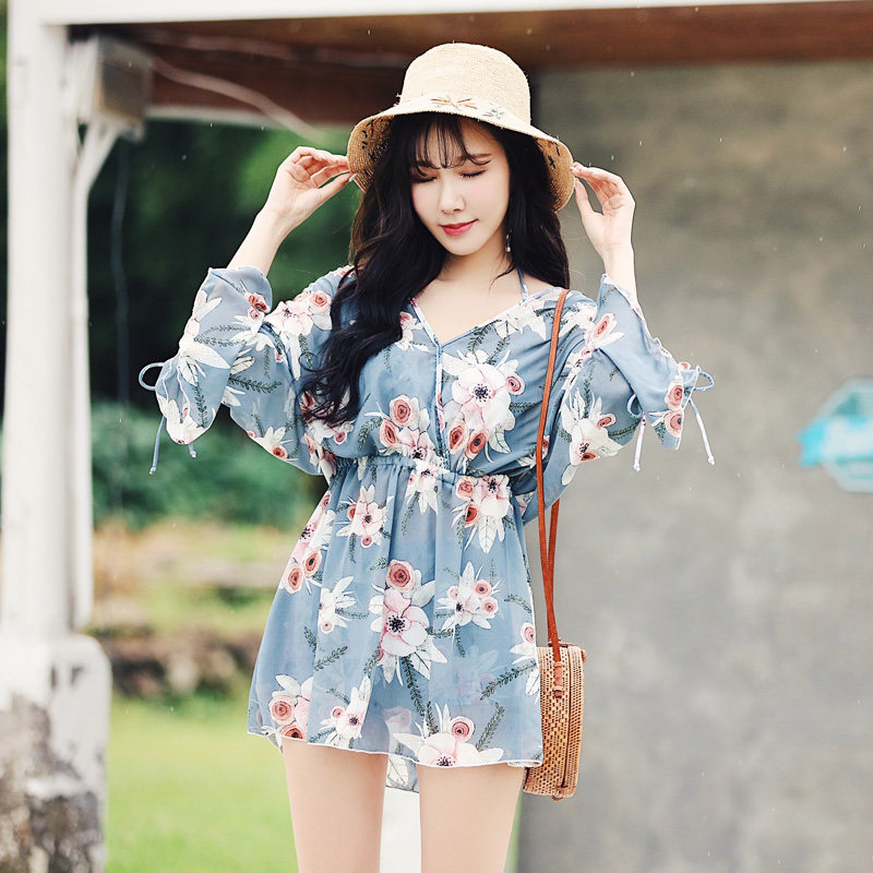 2020 New ins swimsuit women's three-piece skirt split blouse Conservative belly slim size hot spring swimsuit