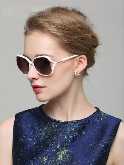 Sunglasses for Women, Korean Style Trendy Sunglasses, Uv Protection, Polarized, Round Face, Hollow Rhinestone, New Style, Small Frame, Fashionable for Driving