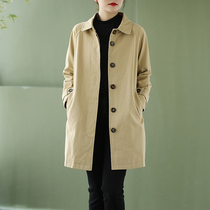 In the spring and autumn of 2022 the new coat coat female retro art of long loose Korean version of Moms windwear